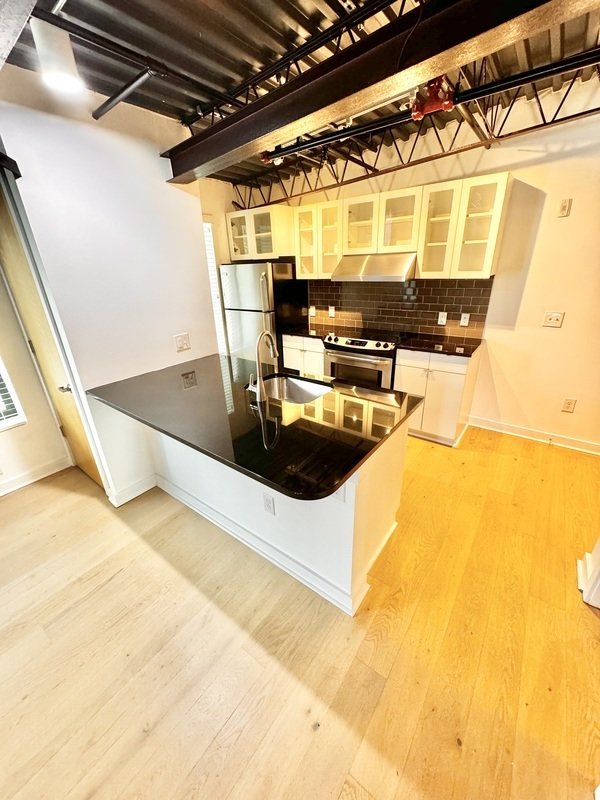 Bright property image