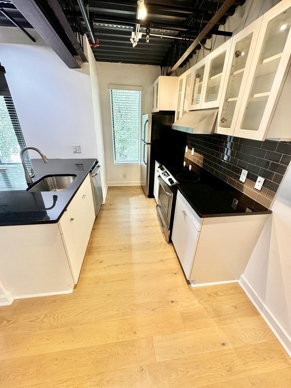 Bright property image