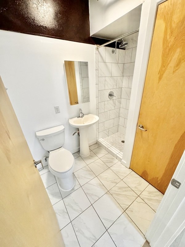 Bright property image