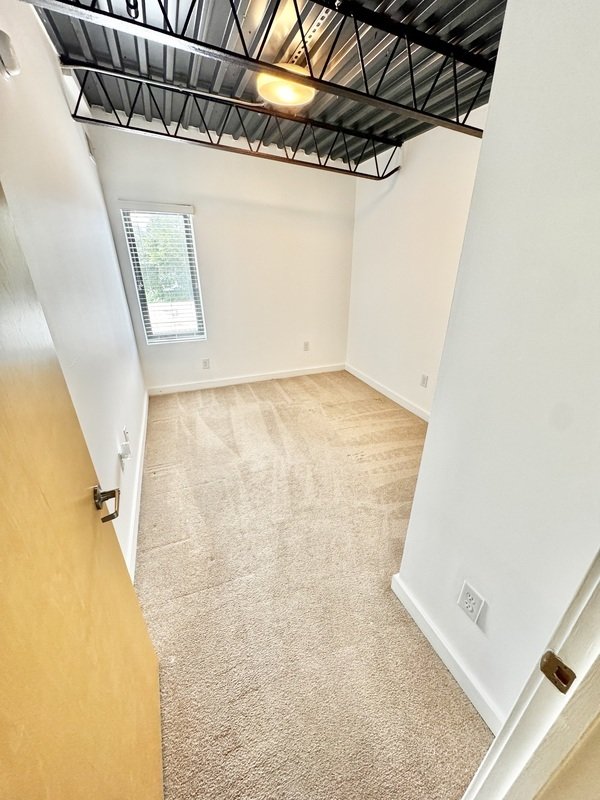 Bright property image