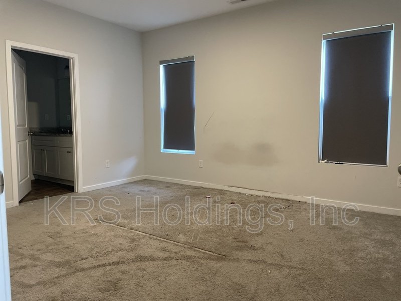 Bright property image