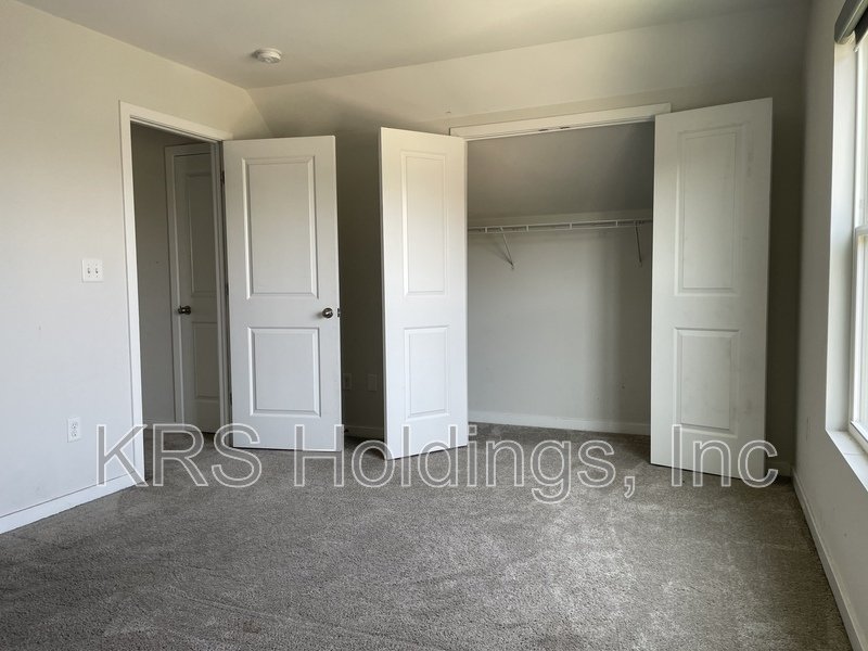 Bright property image