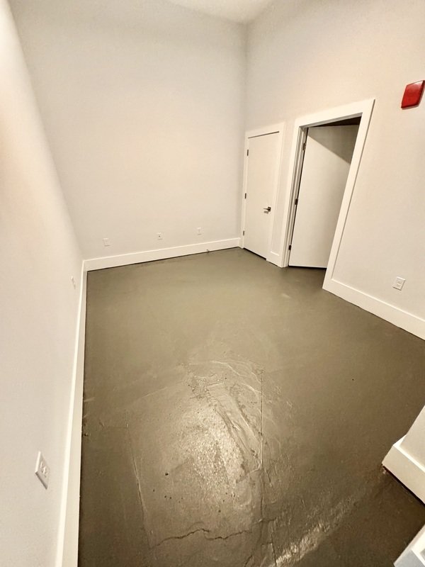 Live work unit! property image