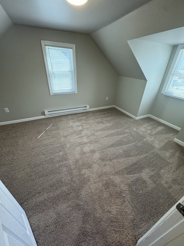 1110 E 16th St property image