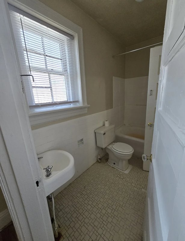 608 N Arthur Ashe Blvd 2 bedroom property image