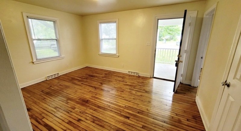 2002 Carrol St property image