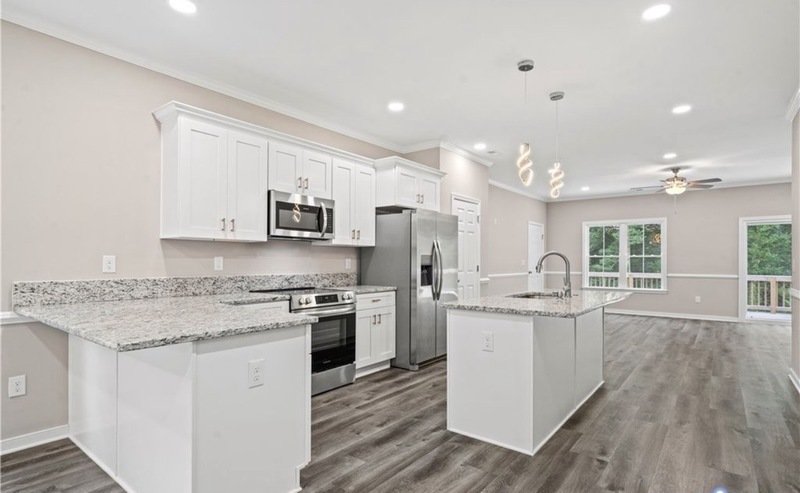 Bright property image