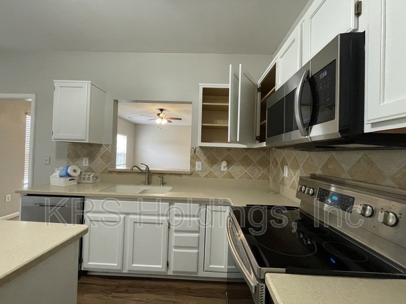 Bright property image