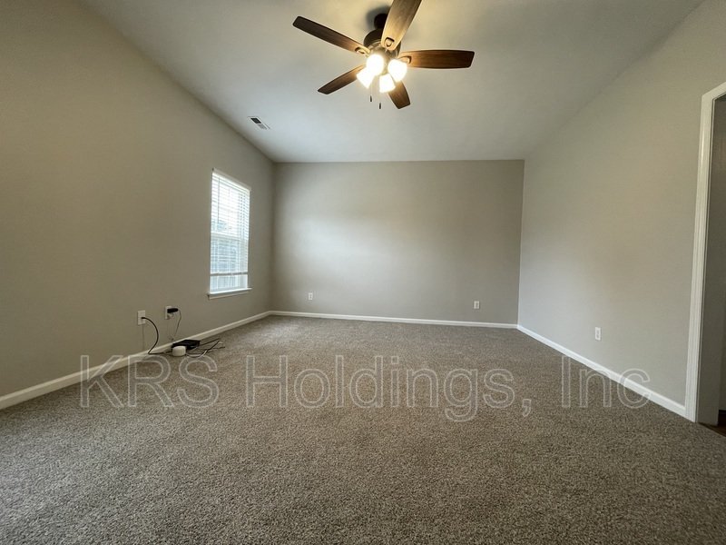 Bright property image