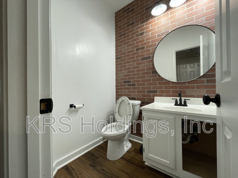 Bright property image