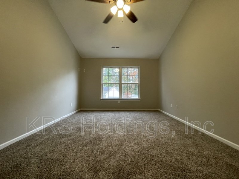 Bright property image