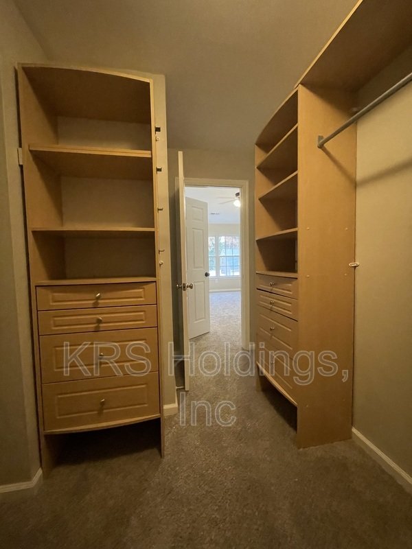 Bright property image