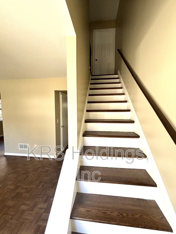 Bright property image