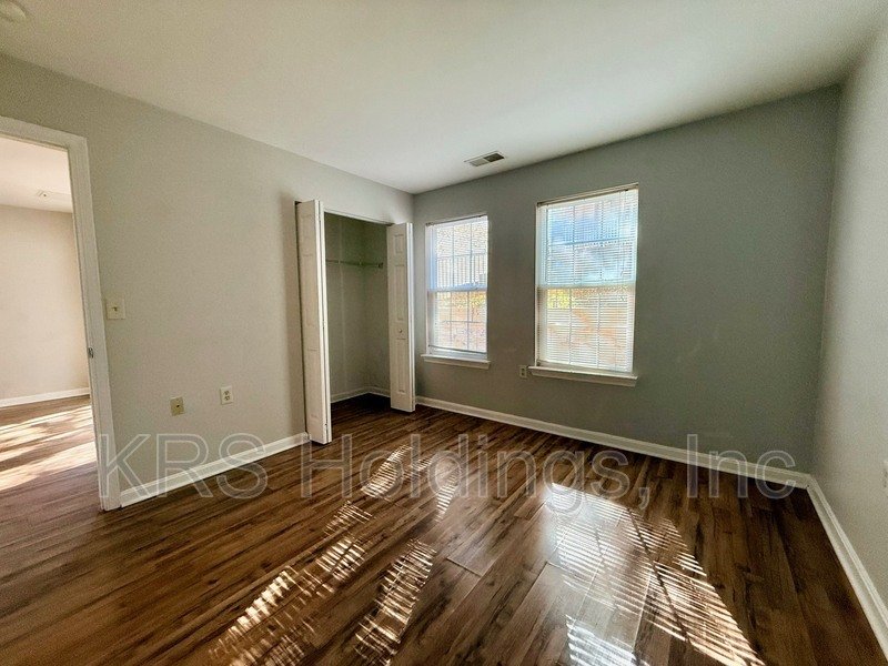 Bright property image