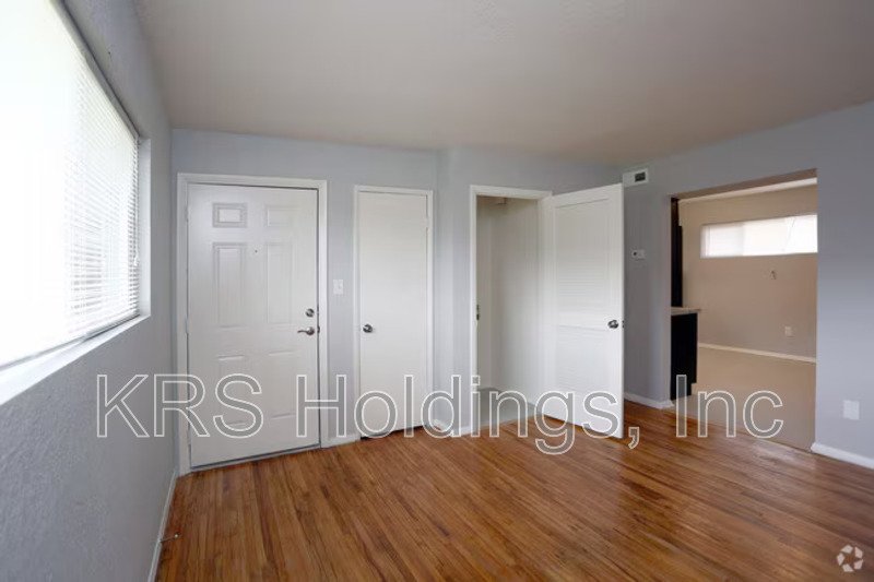 ✨ 4-Bedroom Townhome Available at Soundview Townhomes! ✨ 1046/MO rent special property image
