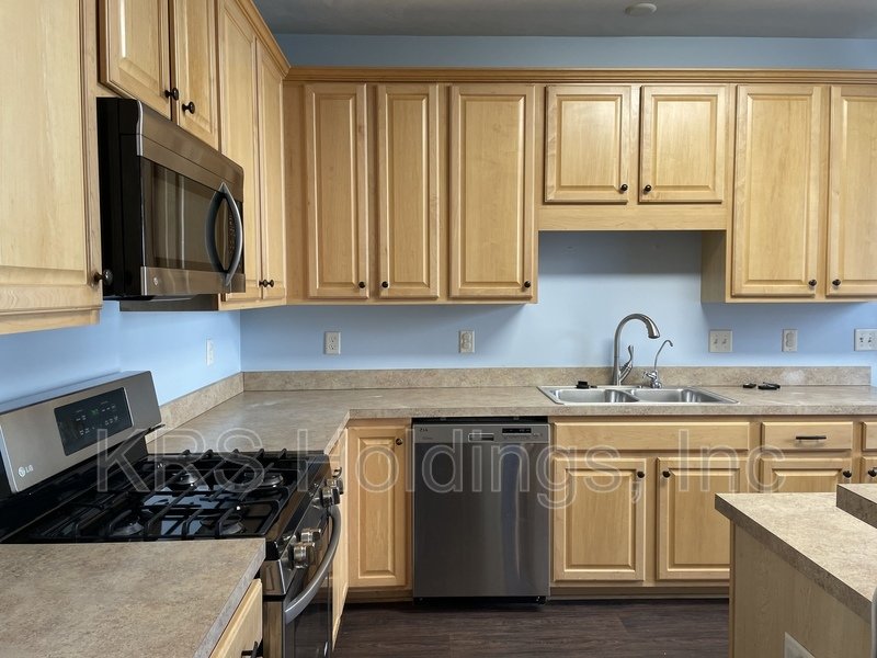 Bright property image