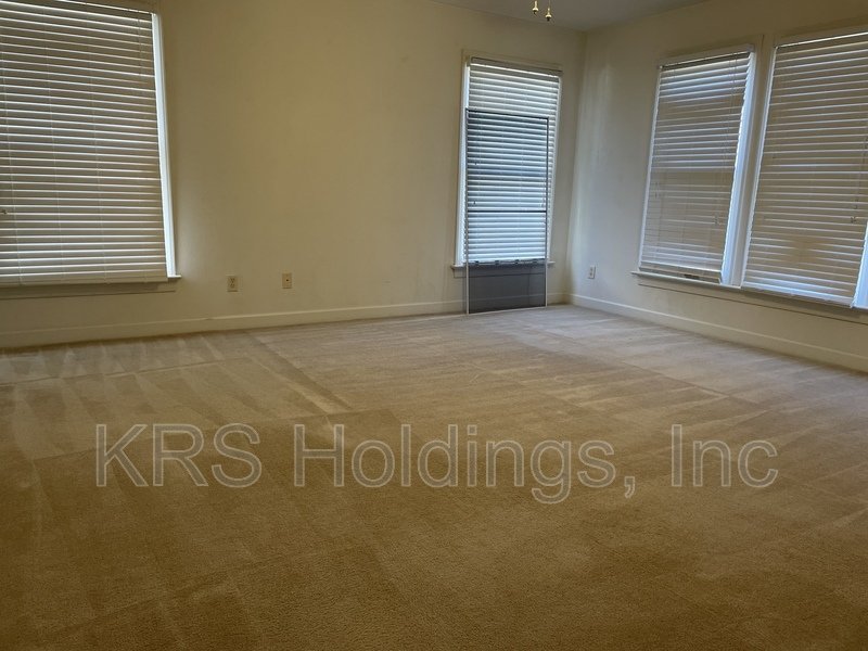 Bright property image