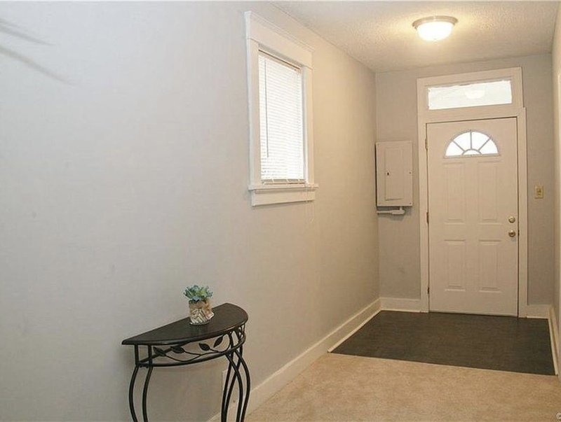 1719 Porter St property image