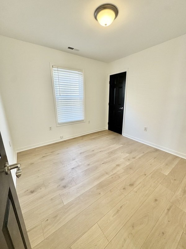 1214 Bainbridge St property image