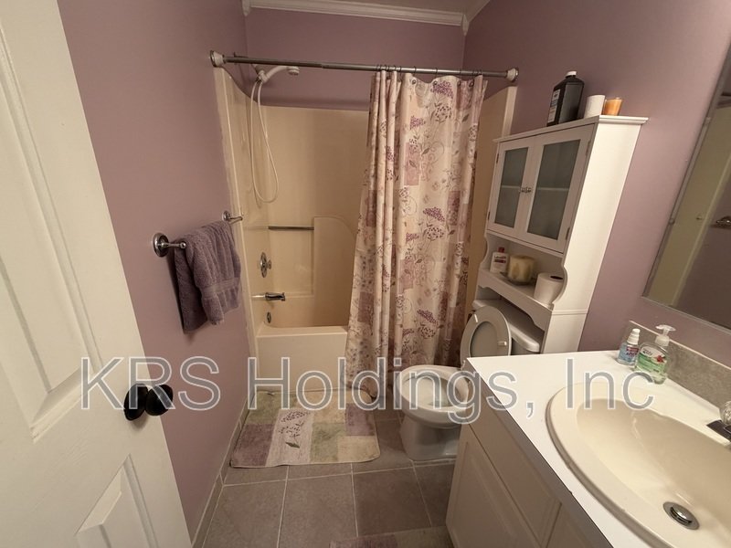 6040 Capital Place property image