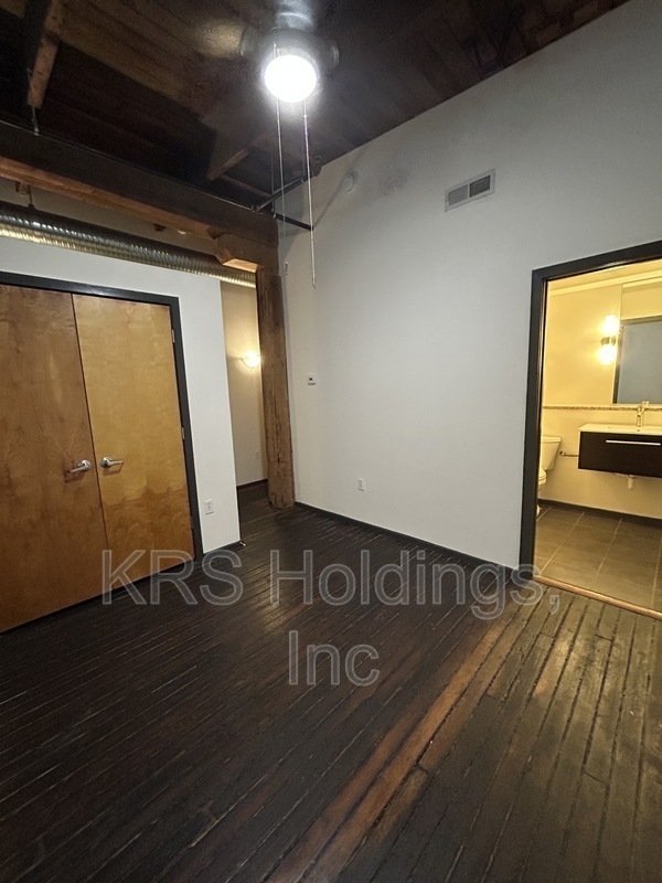 110 S. 15th St.  Unit 405 property image