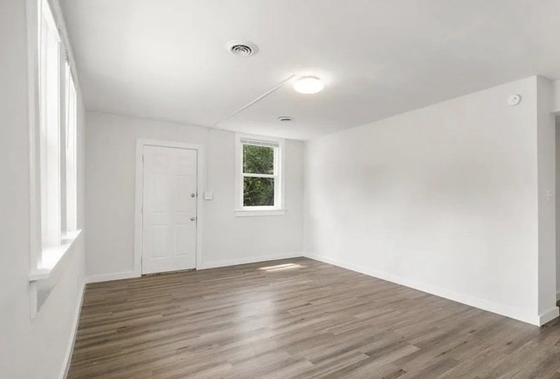 731 Cameron St 2 bedroom property image