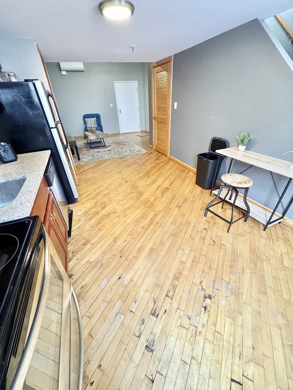 114 Virginia St 305 property image