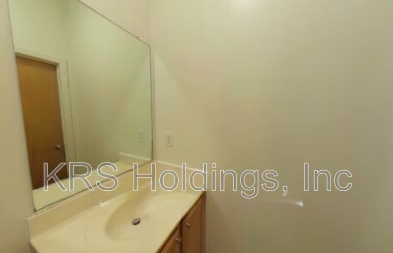 302 Goshen Street property image