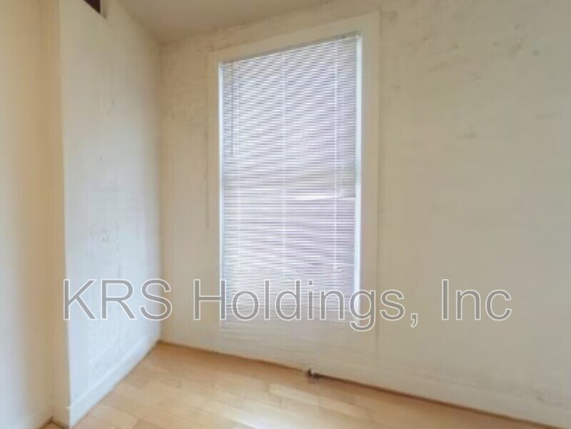 302 Goshen Street property image
