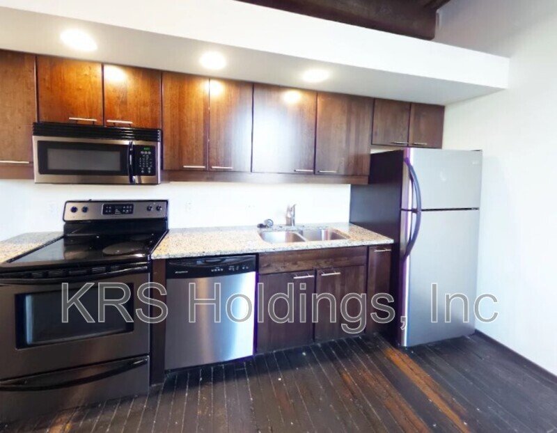 Bright property image