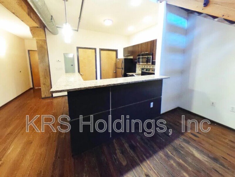 Bright property image