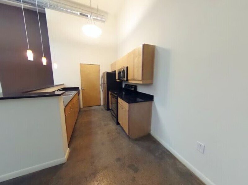 Bright property image