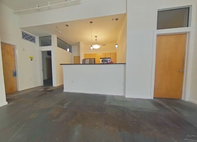 Bright property image