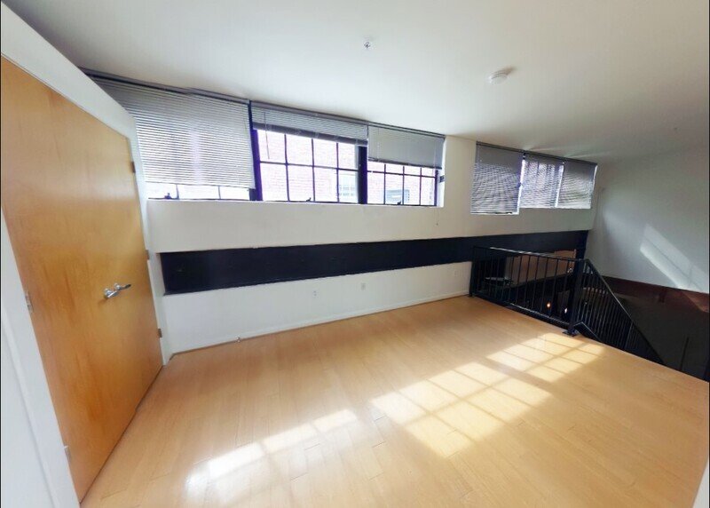 Bright property image