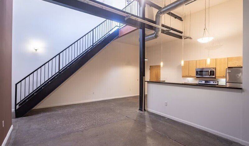 Bright property image