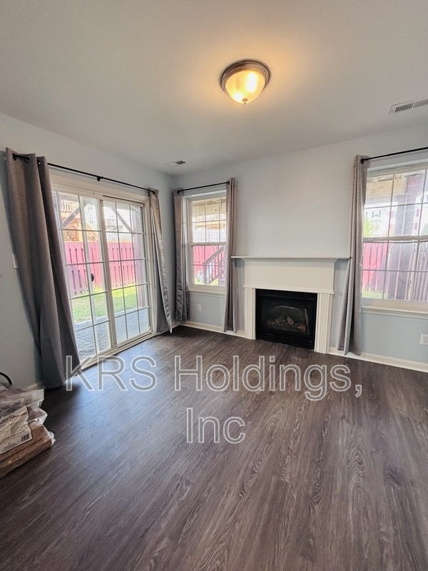 Renovated Corner lot Available Now! property image