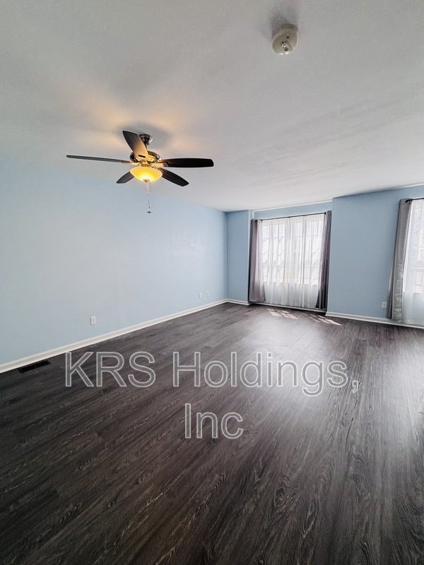 Renovated Corner lot Available Now! property image