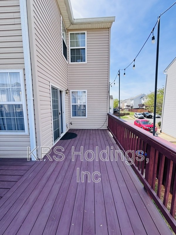 Renovated Corner lot Available Now! property image