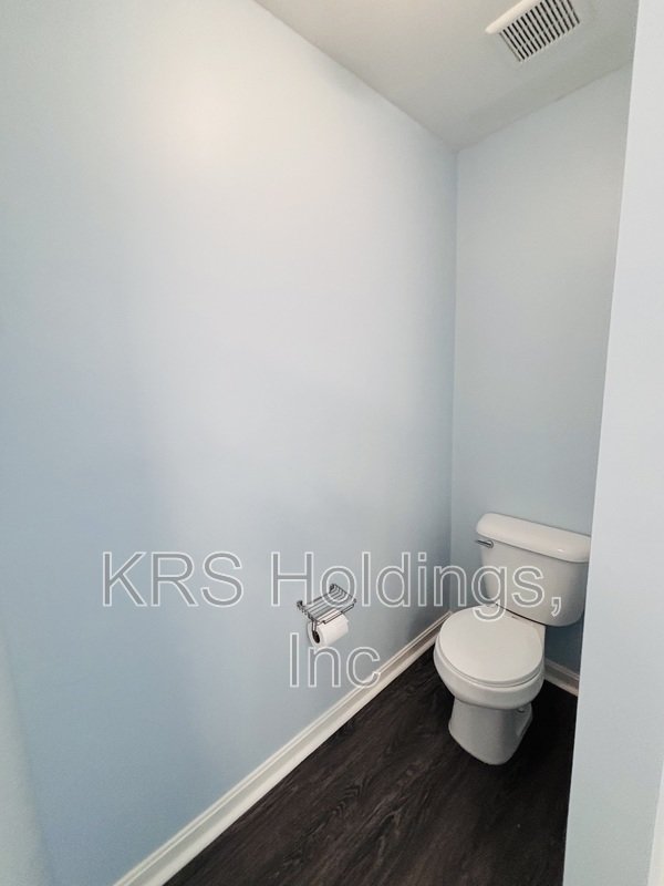 Renovated Corner lot Available Now! property image