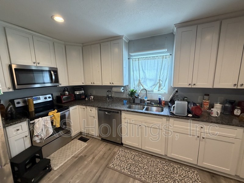 1124 Myrtle Street property image