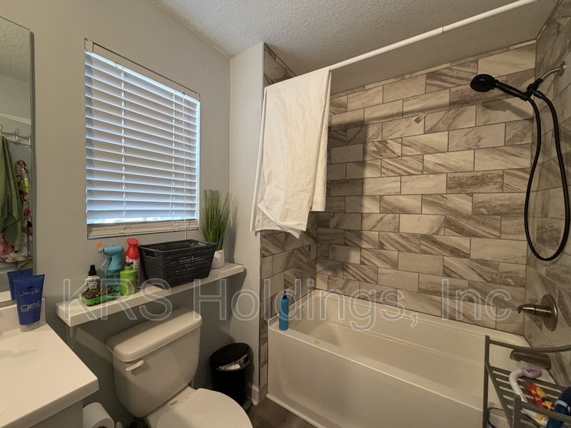 1124 Myrtle Street property image