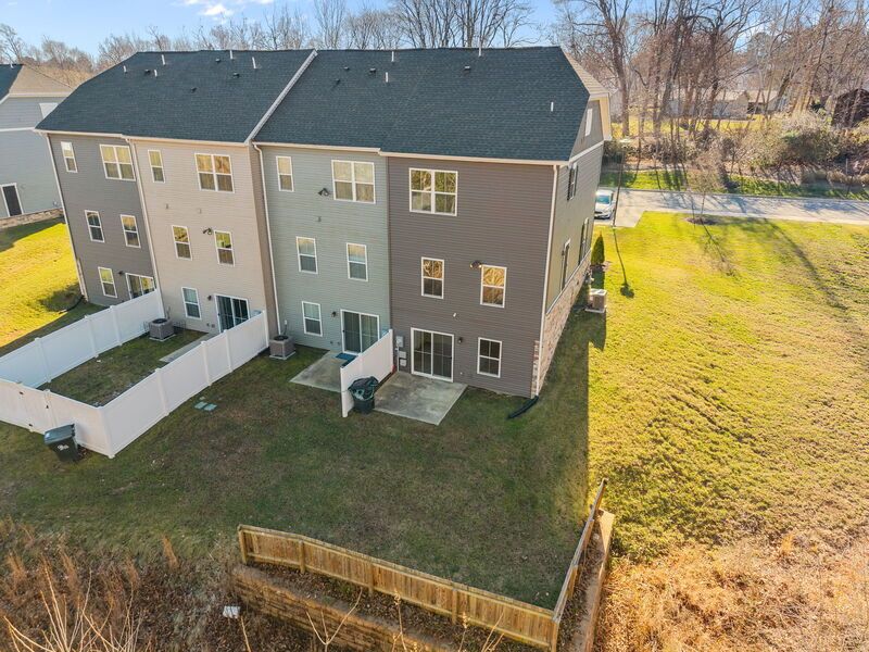 Finished basement property image