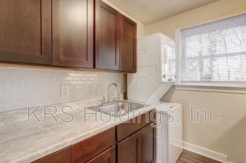 1517 Halifax  St Apt 1 property image