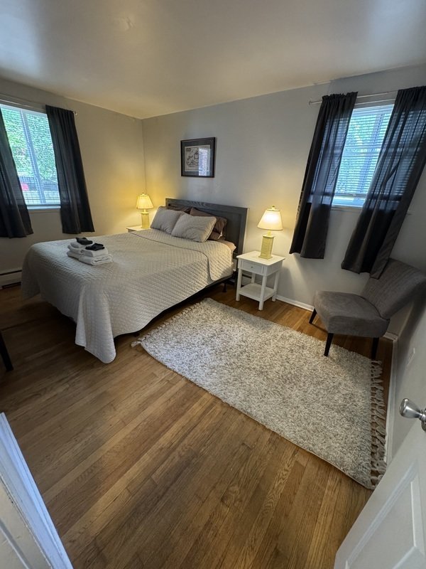 3212 Ellwood ave property image
