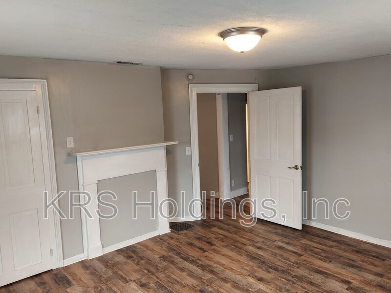 Rental in Staunton, 3 BR Apartment Minutes from Downtown property image