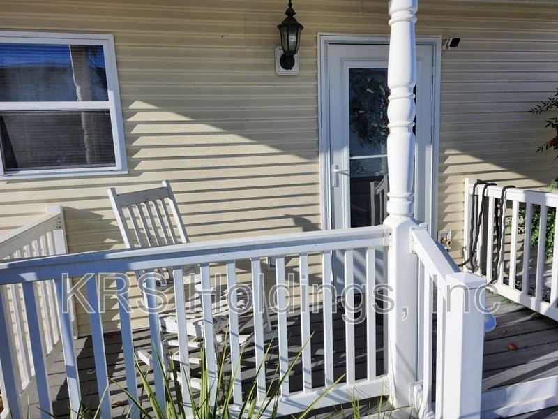 For Rent: Harrisonburg 3 BR, 2.5 Bath Well-maintained Townhouse property image