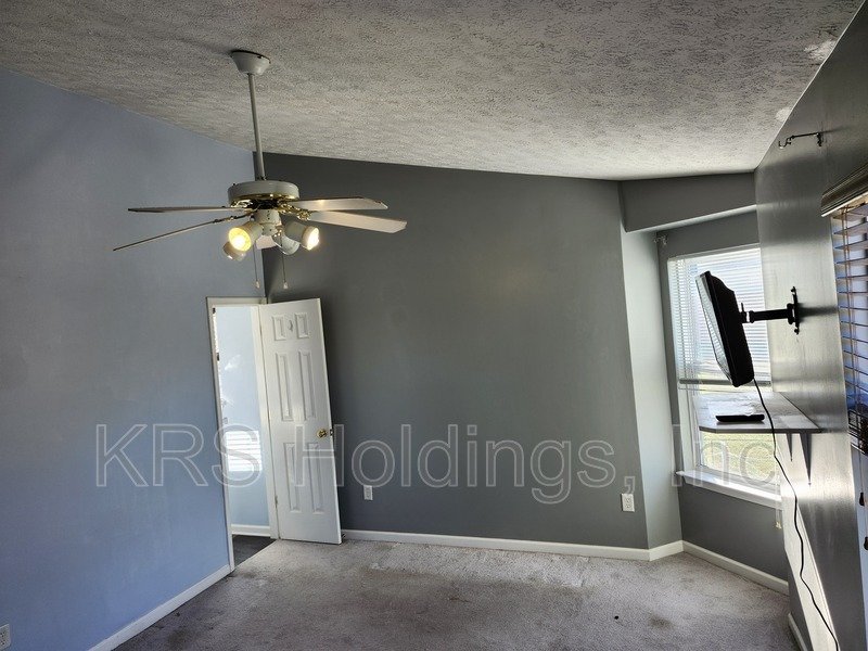 For Rent: Harrisonburg 3 BR, 2.5 Bath Well-maintained Townhouse property image