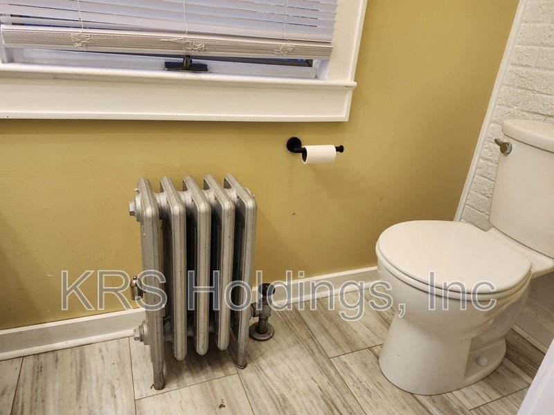 SHORT TERM Single Family 5 BR House in Harrisonburg Available NOW property image