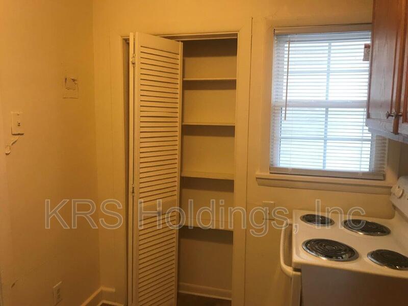 Maycox Ave: Spacious 3BR Duplex property image