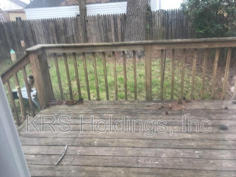 Maycox Ave: Spacious 3BR Duplex property image